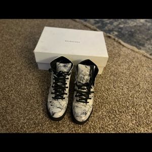 Balenciaga tennis shoes